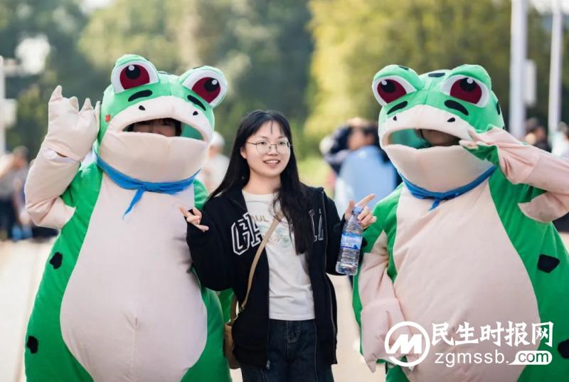 悦动青春,当“燃”不让——2023年湘潭凤凰中学校园运动会 悦动青春,当“燃”不让——2023年湘潭凤凰中学校园运动会