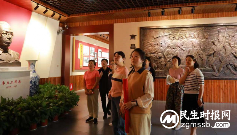 【工会关爱】秋来又重阳 情系桑榆晚——湘潭联通开展重阳秋游活动 【工会关爱】秋来又重阳 情系桑榆晚——湘潭联通开展重阳秋游活动