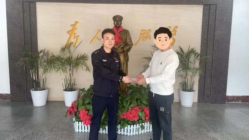 男子网上交友被诈 民警辗转千里追损 男子网上交友被诈 民警辗转千里追损