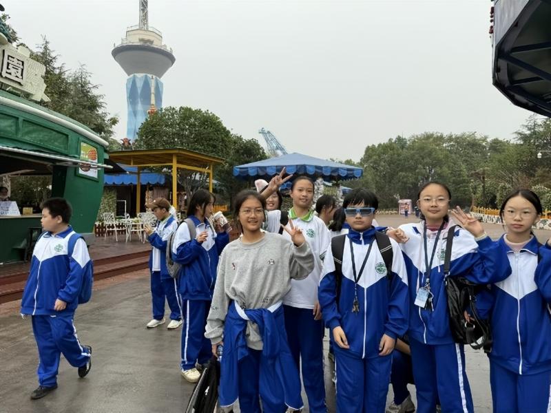 快乐研学助成长 最美课堂在路上 ——湘机中学举办初一年级研学活动 快乐研学助成长 最美课堂在路上 ——湘机中学举办初一年级研学活动
