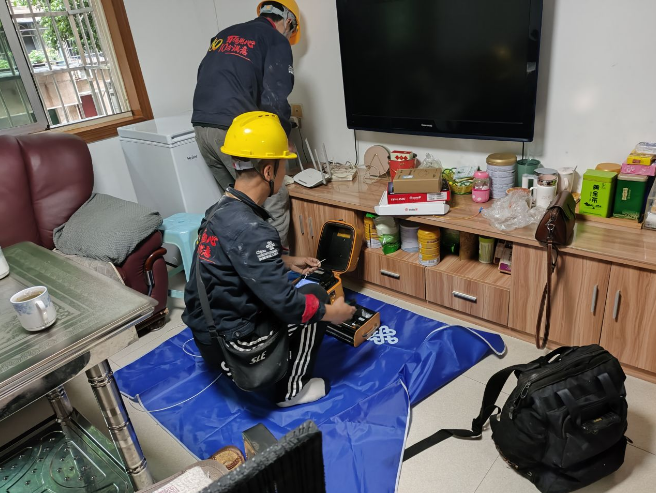 湘潭联通组织开展“家庭网络检测为民服务行”活动 湘潭联通组织开展“家庭网络检测为民服务行”活动