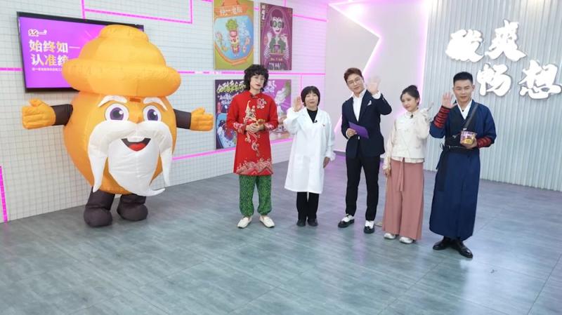 统一老坛酸菜供应商工厂参观第11年 快手团深度揭秘品质奥秘