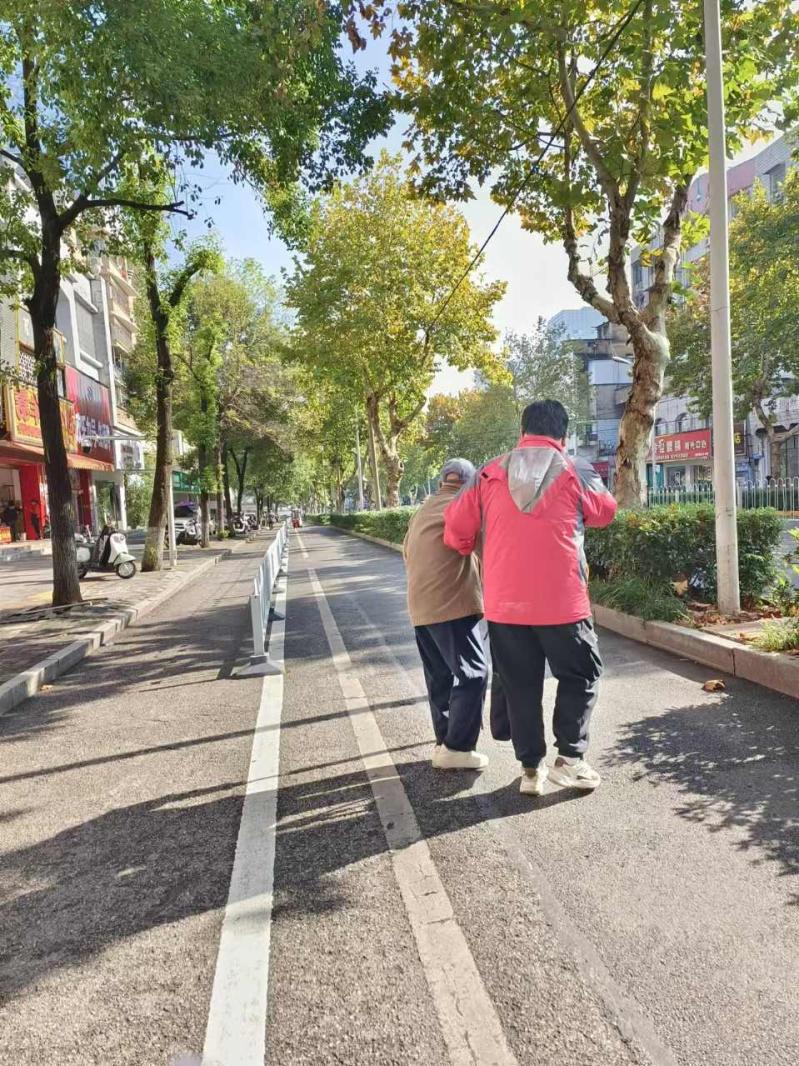 温情服务 暖心助老 温情服务 暖心助老