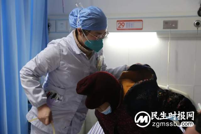 【坚守】直面病毒 他们用生命守护生命 【坚守】直面病毒 他们用生命守护生命