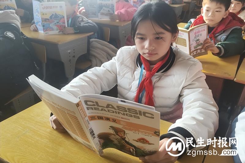 湘潭县花石镇中心小学:“小喇叭”广播栏目助推书香校园建设 湘潭县花石镇中心小学:“小喇叭”广播栏目助推书香校园建设