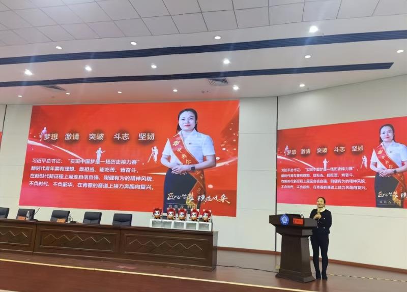 湘潭联通积极参与湘潭大学模范大讲堂活动 湘潭联通积极参与湘潭大学模范大讲堂活动