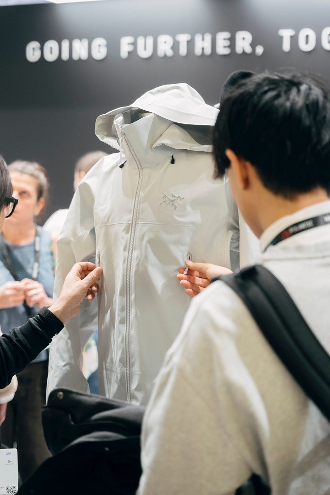 为掌控极限而生 新一代gore-tex pro产品亮相2024年ispo国际体育用品博览会