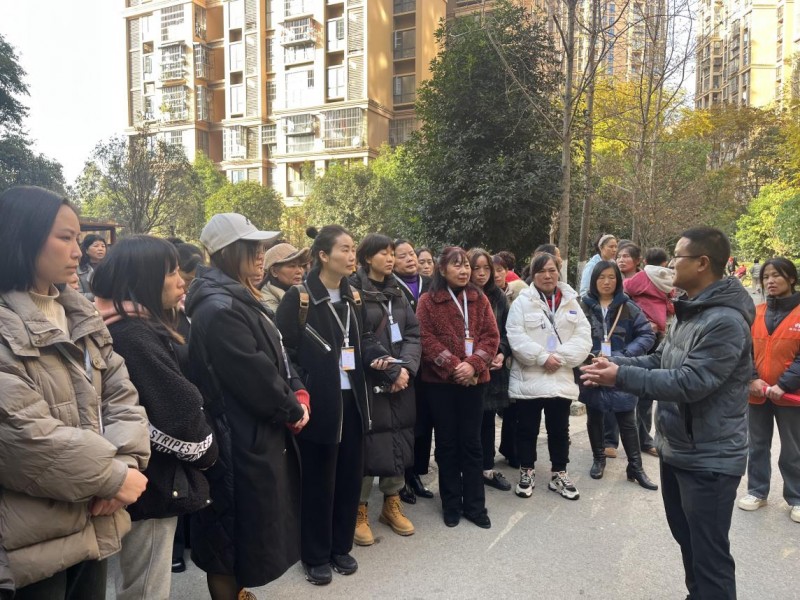 两地社区携手共进·交流共谱治理新篇 ——金壁社区馨竹苑小区接待大面街道分水社区骨干参访交流