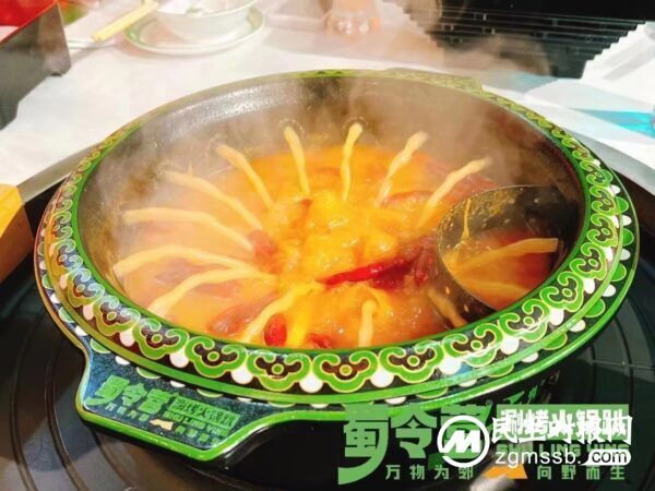 火锅美食甲天下 烤肉涮锅蜀令营