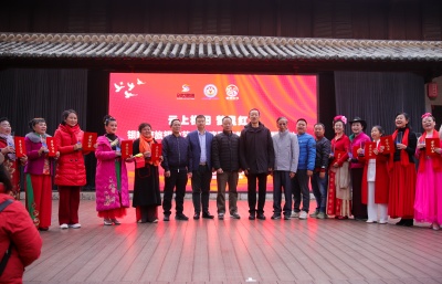 云南银龄艺术展演暨旅居康养主题活动在蒙自启幕