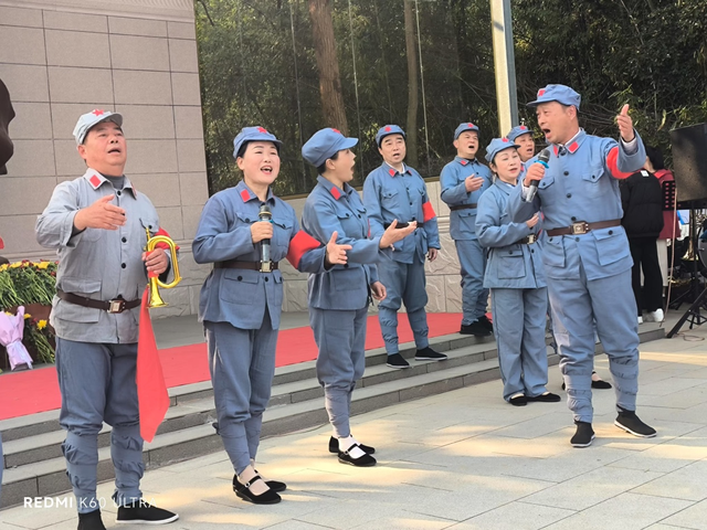 颂开国领袖 汇百姓舞台 ——湖南铁杆毛粉群与市民在尚鑫农庄开展红色纪念活动 颂开国领袖 汇百姓舞台 ——湖南铁杆毛粉群与市民在尚鑫农庄开展红色纪念活动