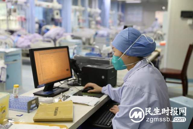 【坚守】直面病毒 他们用生命守护生命 【坚守】直面病毒 他们用生命守护生命