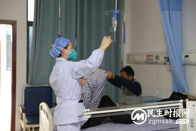 【坚守】直面病毒 他们用生命守护生命 【坚守】直面病毒 他们用生命守护生命