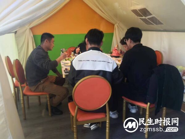 火锅美食甲天下 烤肉涮锅蜀令营